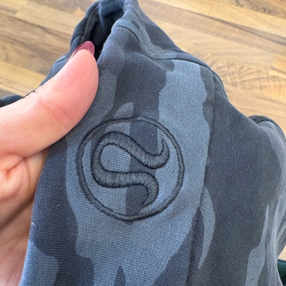 Lululemon Scuba Hoodie *Light Cotton Fleece
Heritage 365 Camo Deep Coal - Picture 7 of 9